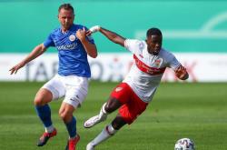 开云体育-圣埃蒂安球员人事调整，球队士气低迷的简单介绍