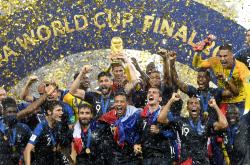 开云官网-包含欧洲杯预选赛：球员彰显顽强拼搏精神的词条