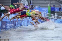 开云平台-德国选手在铁人三项比赛中取得优异成绩