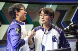 开云体育APP下载-FLY轻取TL，CoreJJ操刀奇招英雄翻盘四强赛3:1（成都）