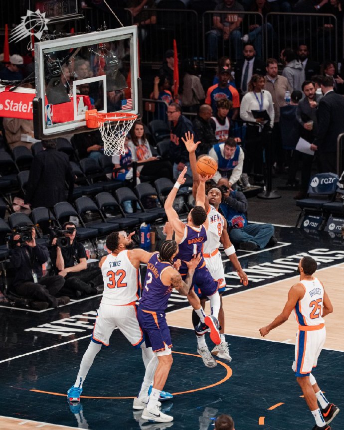 关于墨西哥男篮血洗澳大利亚男篮，布克打破历史纪录的信息