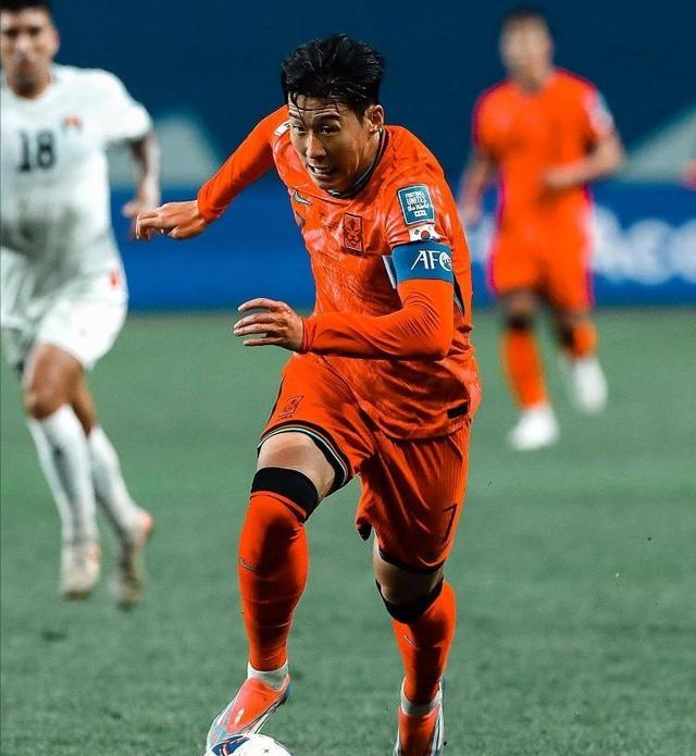 包含荷兰完胜比利时，孙兴慜刷新纪录的词条