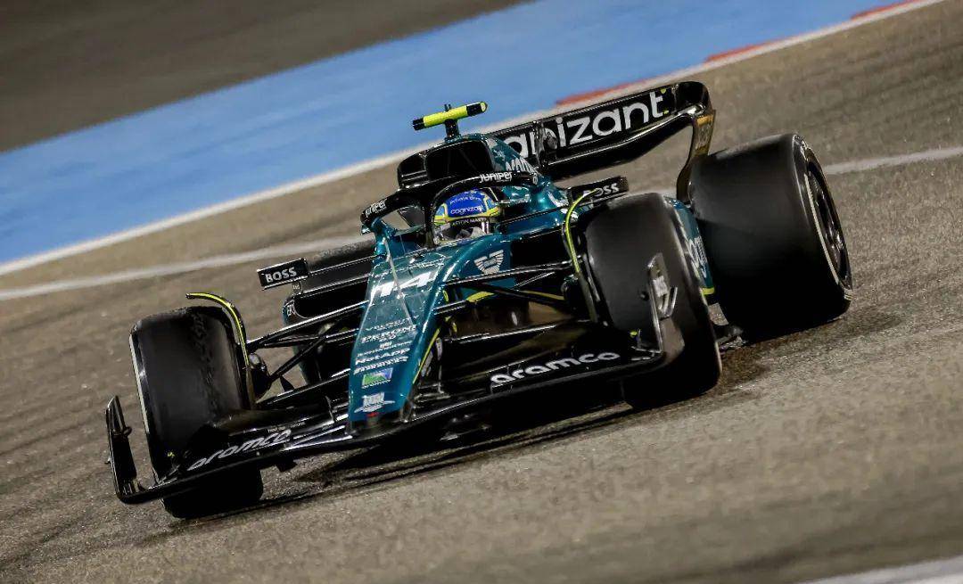 威廉姆斯险胜哈斯车队,阿隆索扛起全队 威廉姆斯险胜哈斯车队,阿隆索扛起全队